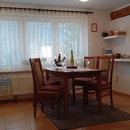 Jitrenka S Cateringem Semesterbostad